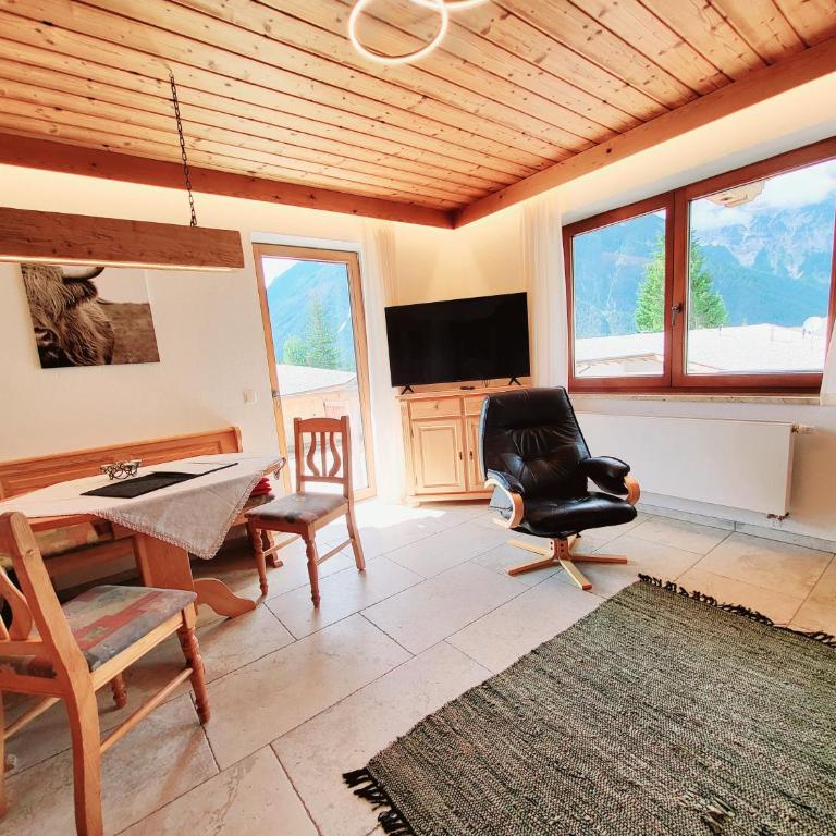 Schickster Sky Lodge und Chalet Rossi - Apartment mit Blick auf die Berge - 6