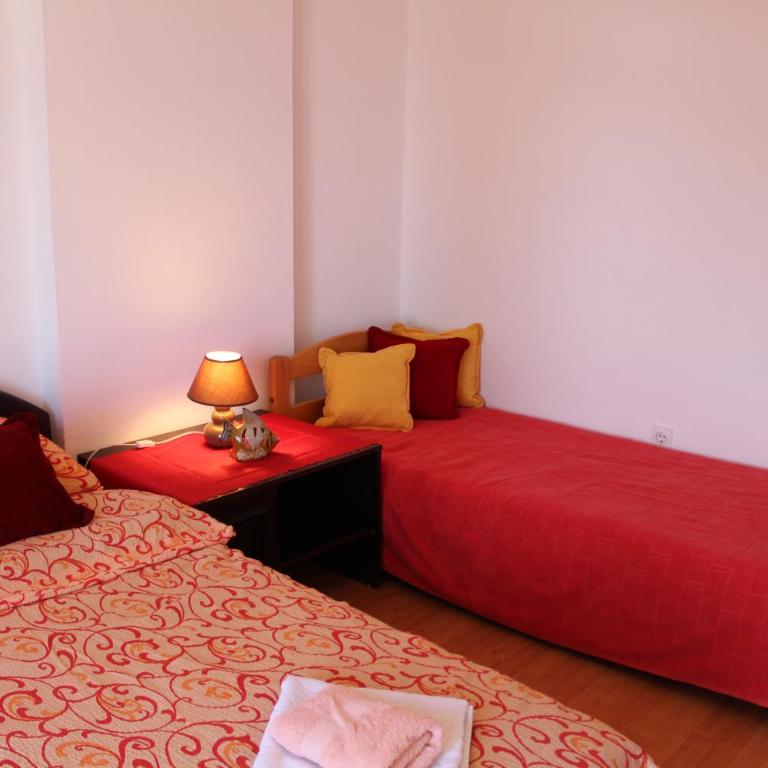 Guest House Tomanovic - Triple Room with Shared Bathroom - 23