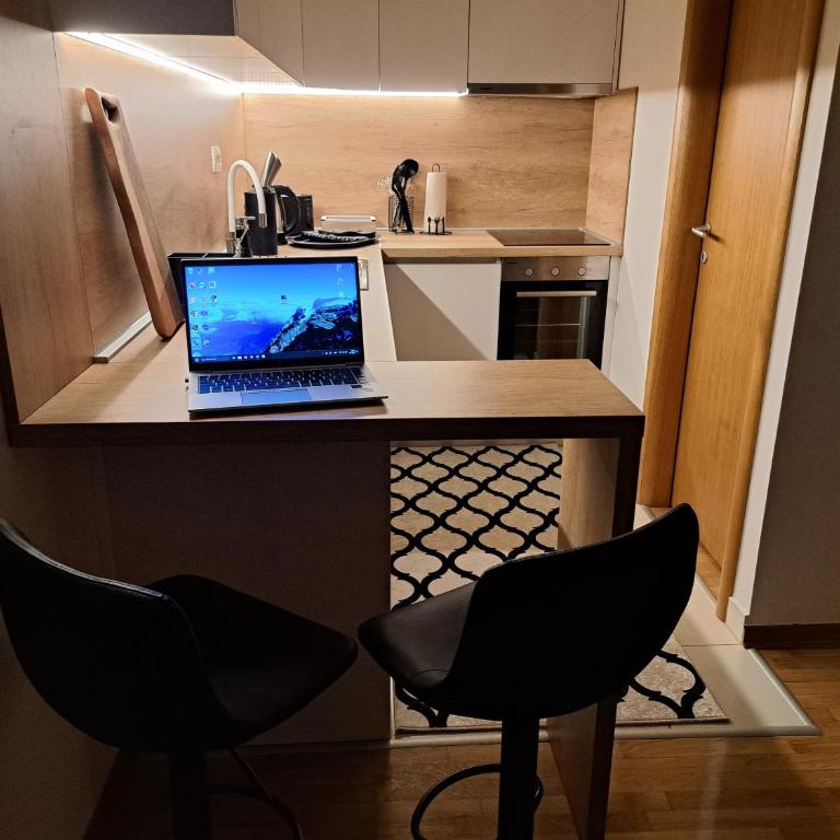 Apartman NOLA-Mostar Cityscape Retreat - One-Bedroom Apartment - 6
