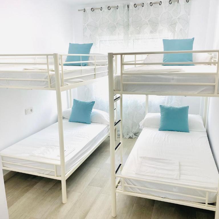 Blue house 1ª linea playa - Three-Bedroom Apartment - 46