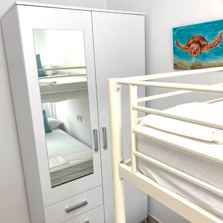 Blue house 1ª linea playa - Three-Bedroom Apartment - 47