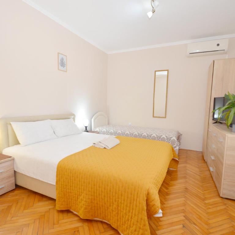 Stradioti Apartments - Trokrevetna Soba sa Kupatilom i Zajedničkom Kuhinjom - 5