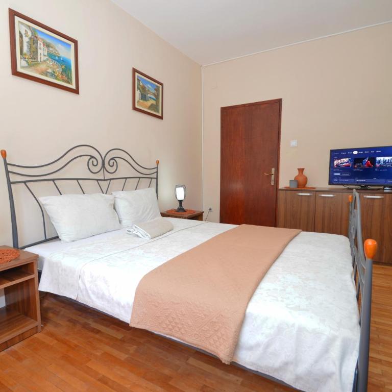 Stradioti Apartments - Trokrevetna Soba sa Balkonom - 16