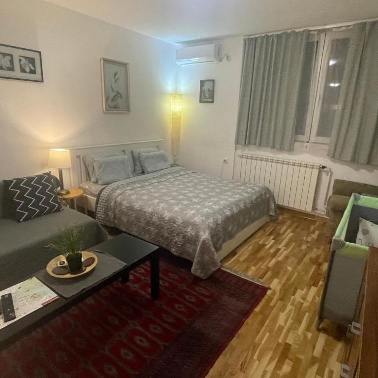 Axis Mundi - Deluks Studio - 3