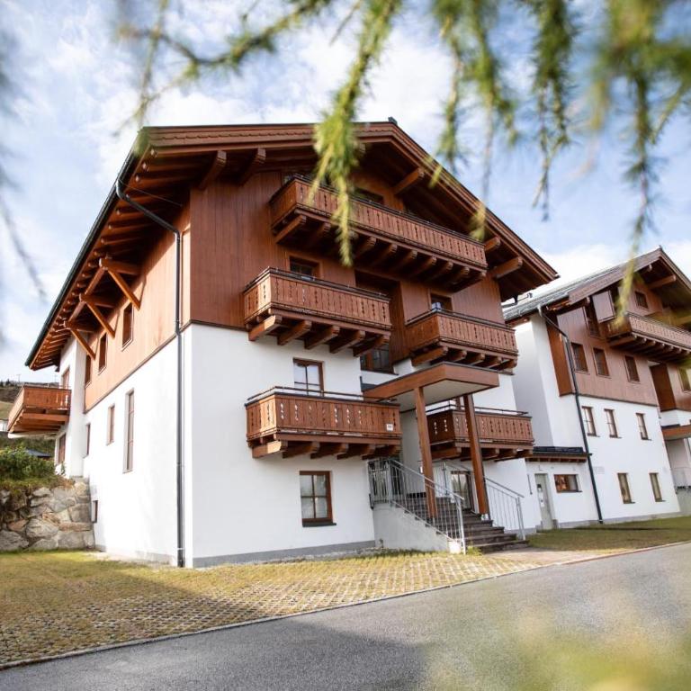 Ferienwohnung Hochkrimml 19 __1-4 - Three-Bedroom Apartment - 1