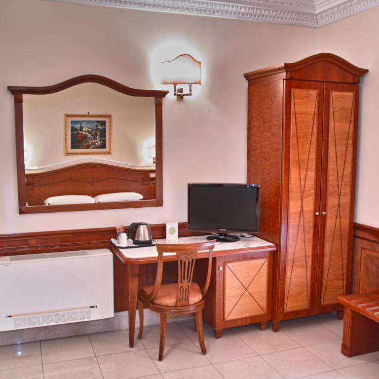 Hotel Hiberia - Camera Matrimoniale/Doppia con Letti Singoli con Vista Città - 2