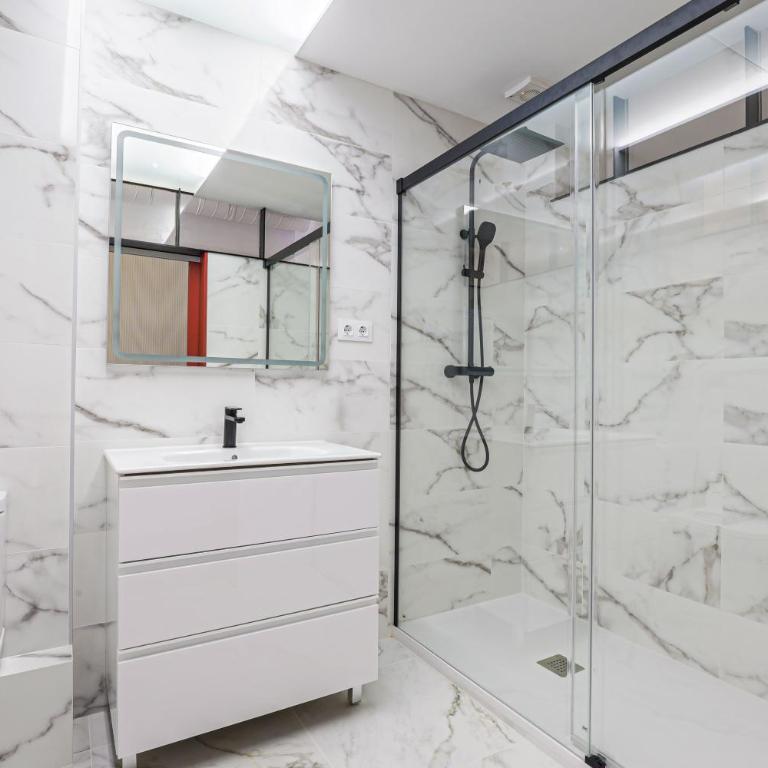 Alcam Les Corts - Apartment - Split Level - 4