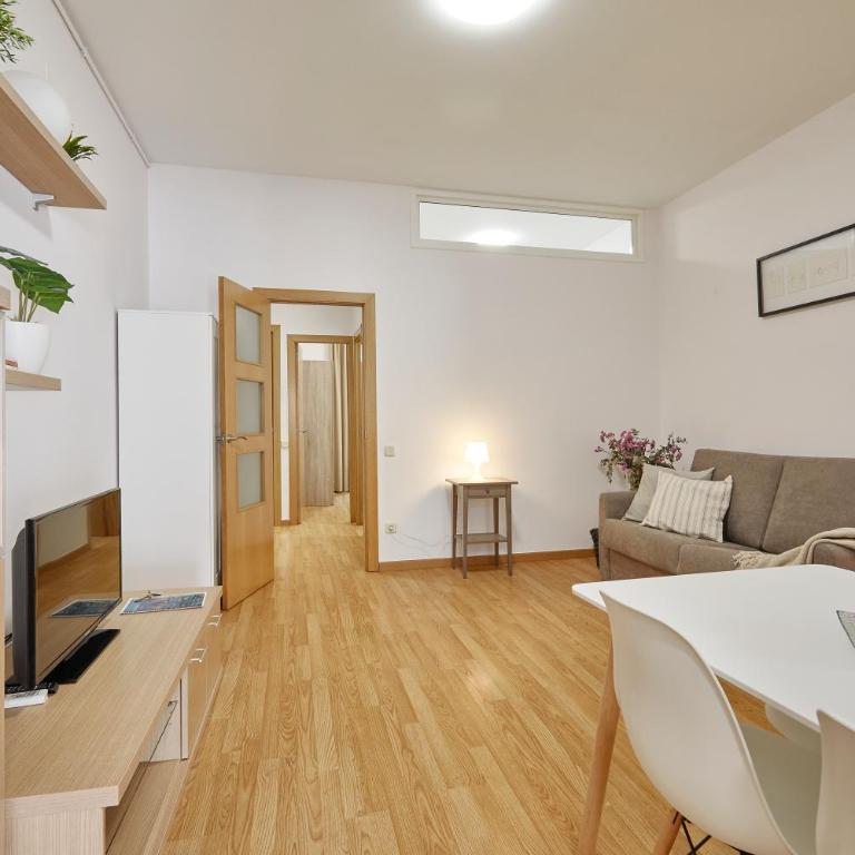 BBarcelona Sagrada Familia Terrace Flat - Two-Bedroom Apartment - 4