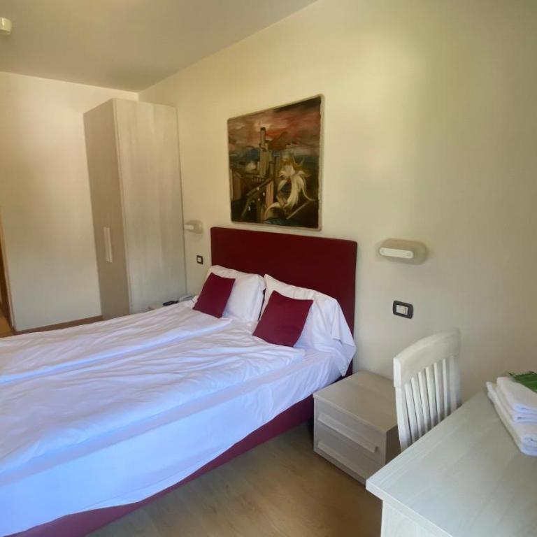 Casteluce Hotel Funivie - Budget Double Room - 2