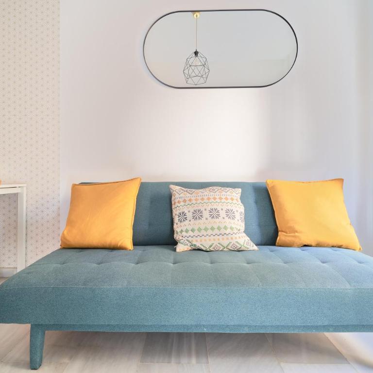 APARTAMENTO EN EL CENTRO, TRANQUILO Y LUMINOSO - One-Bedroom Apartment - 10