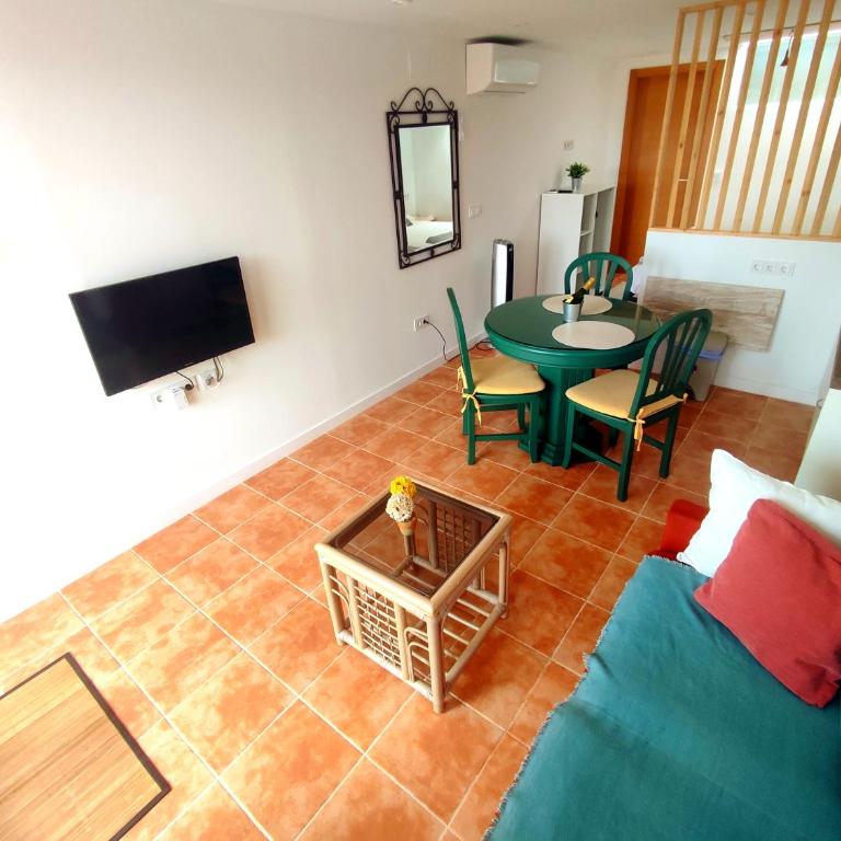VILLA FALCONERA APARTAMENTS, GANDIA a las faldas de la montaña RELAX & PETS - Apartamento con vistas a las montañas - 12