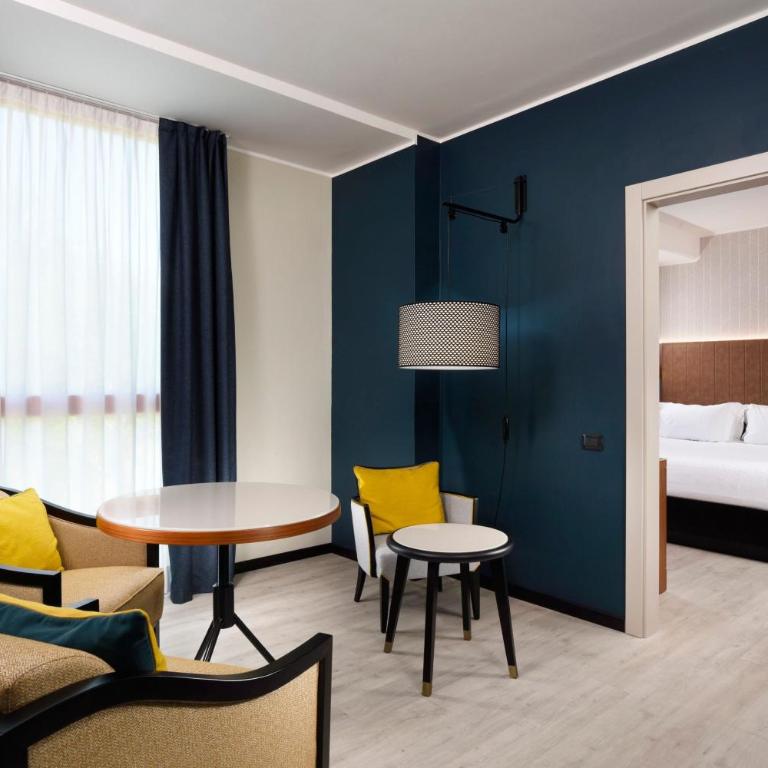Four Points by Sheraton Siena - Suite Queen con 1 Camera da Letto - 3