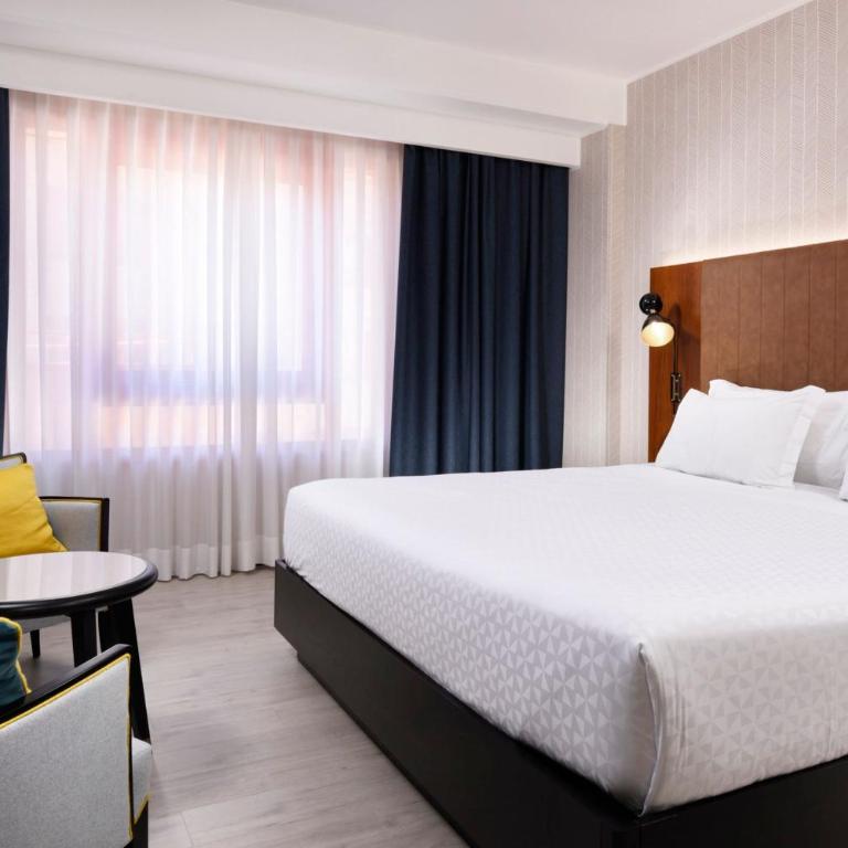 Four Points by Sheraton Siena - Suite King con 1 Camera da Letto - 5