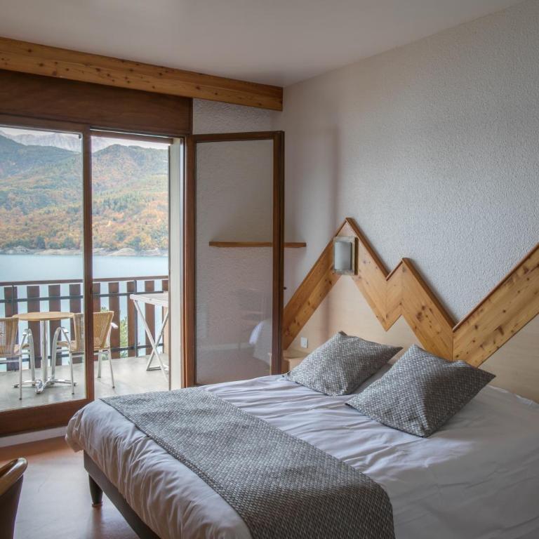 Village Club Les Hyvans - Chambre Double – Vue sur Lac - 3