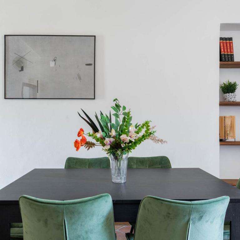 iFlat Pantheon's roomy and friendly apartment - Three-Bedroom Apartment - 2