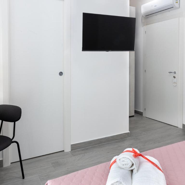 Partenope Guest House - Camera Matrimoniale - 3