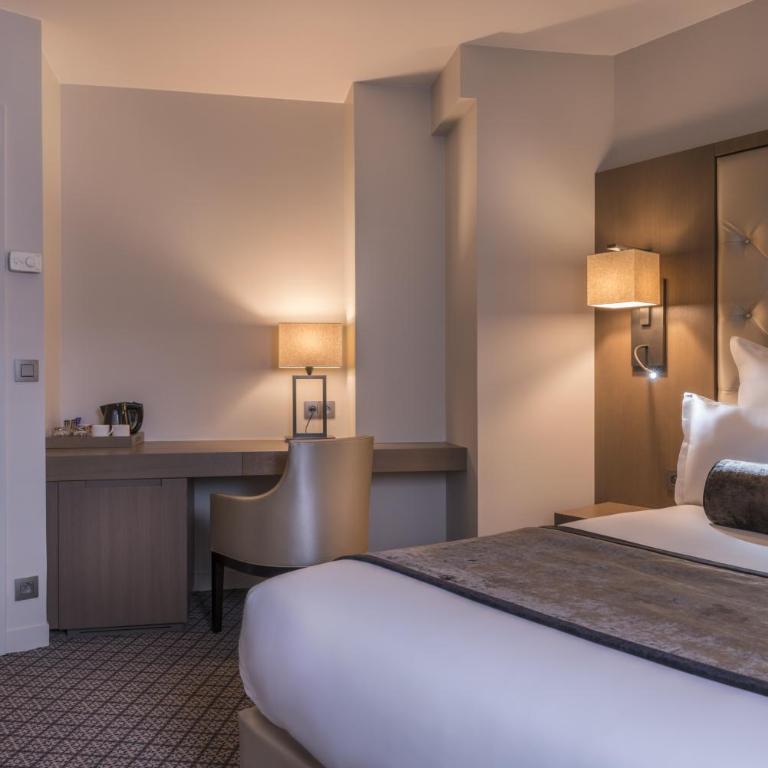 La Villa des Ternes - Chambre Double ou Lits Jumeaux Supérieure - 1