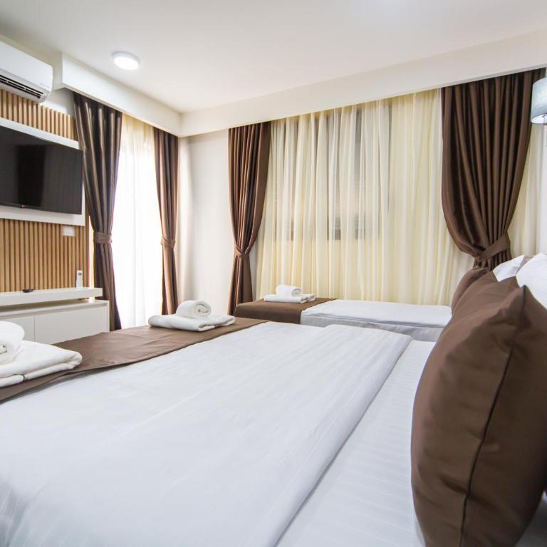 Rooftop Apartments & Rooms - Executive Triple Room - 4