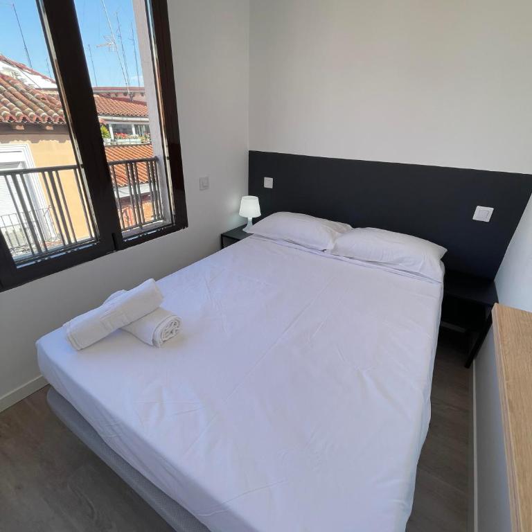 Atocha habitaciones - Double Room with Private Bathroom - 7