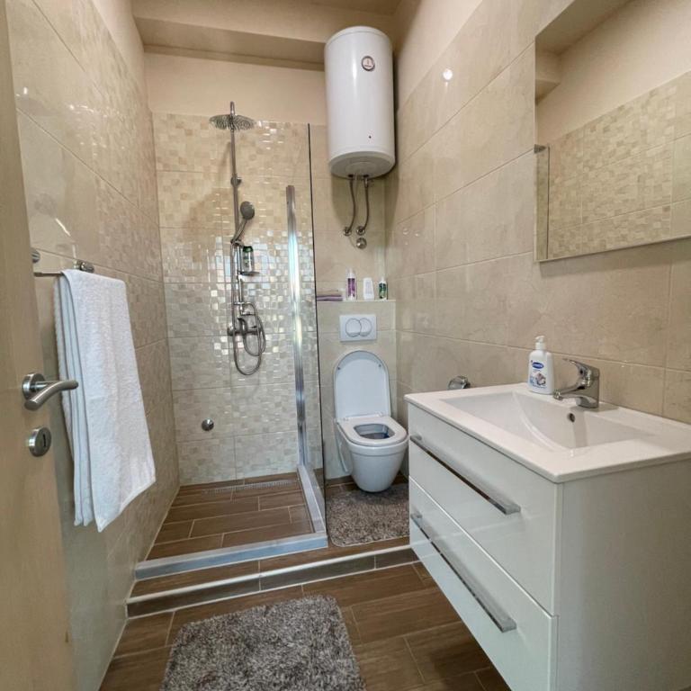 Lux Apartments - One-Bedroom Apartment - 17