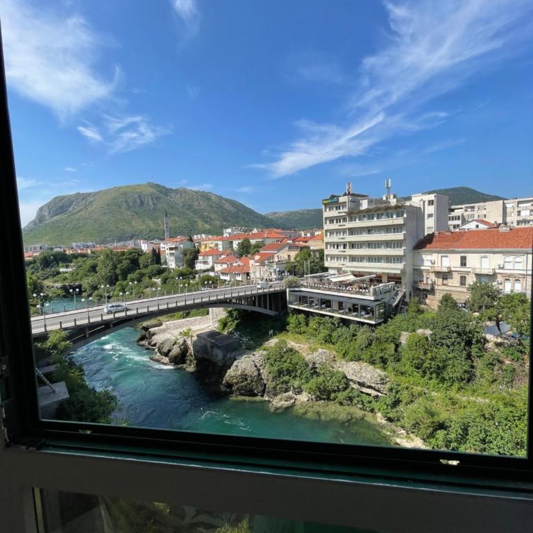 Lux Apartments - One-Bedroom Apartment - 3