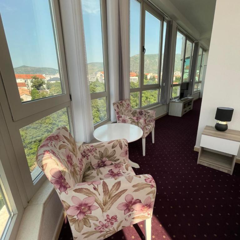 Lux Apartments - One-Bedroom Apartment - 28