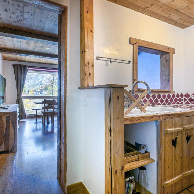 Charmant Appartement Confortable avec Wifi, Navette Gratuite pour les Pistes, à Val-d'Isère - FR-1-694-49 - Appartamento - 11