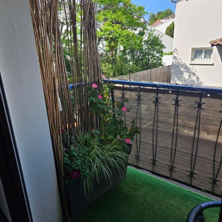 Appartement de charme , Royan, proche mer avec balcon. - Appartement 2 Chambres - 9