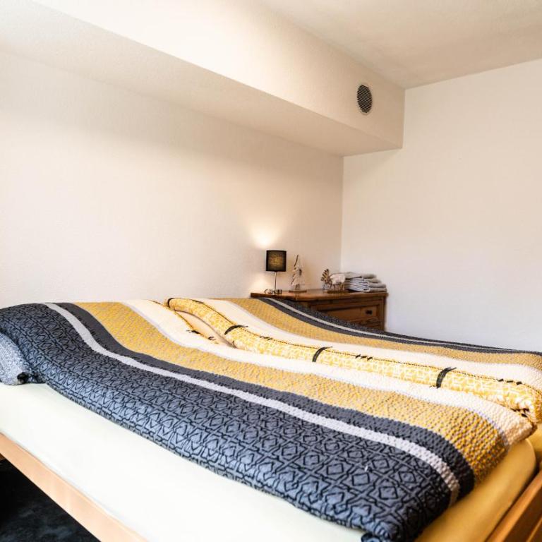Ferienwohnung Chalet Bortelhorn, Rosswald - Apartment mit 3 Schlafzimmern - 3