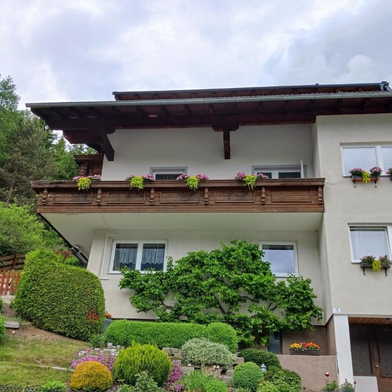 Haus Wohleb - Apartment mit Blick auf die Berge - 11