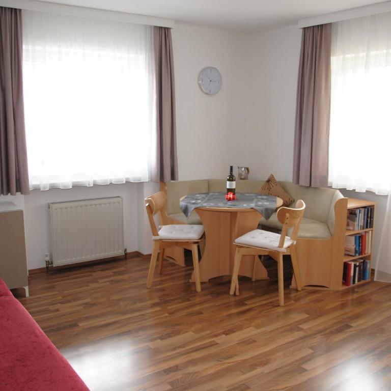 Haus Wohleb - Apartment mit Blick auf die Berge - 16