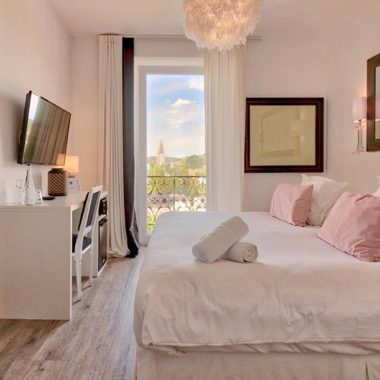 Belfry & Spa by Ligne St Barth - Chambre Lit King-Size avec Balcon et Accès Gratuit au Spa - Vue sur Sanctuaire - 4