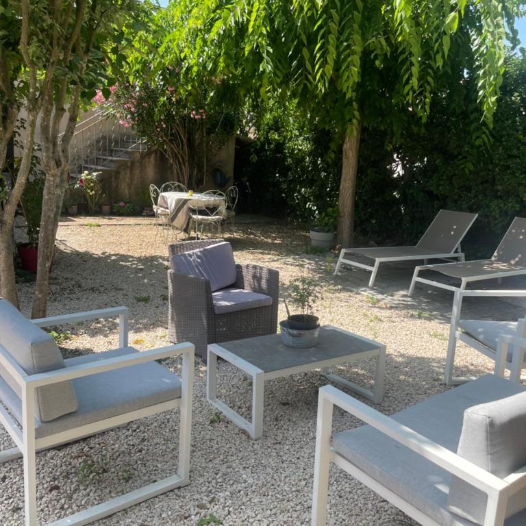 Appartement avec jardin en ville - Two-Bedroom Apartment - 12