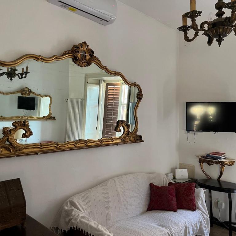 FraLePorte Vintage Apartment - Appartamento con 1 Camera da Letto - 4