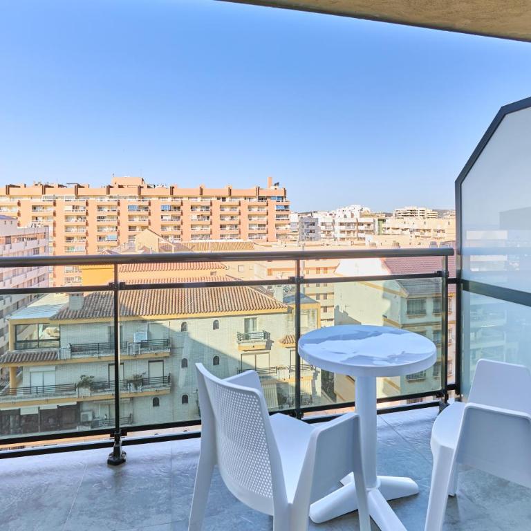 Leonardo Hotel Fuengirola Costa del Sol - Habitación Triple Confort - 8