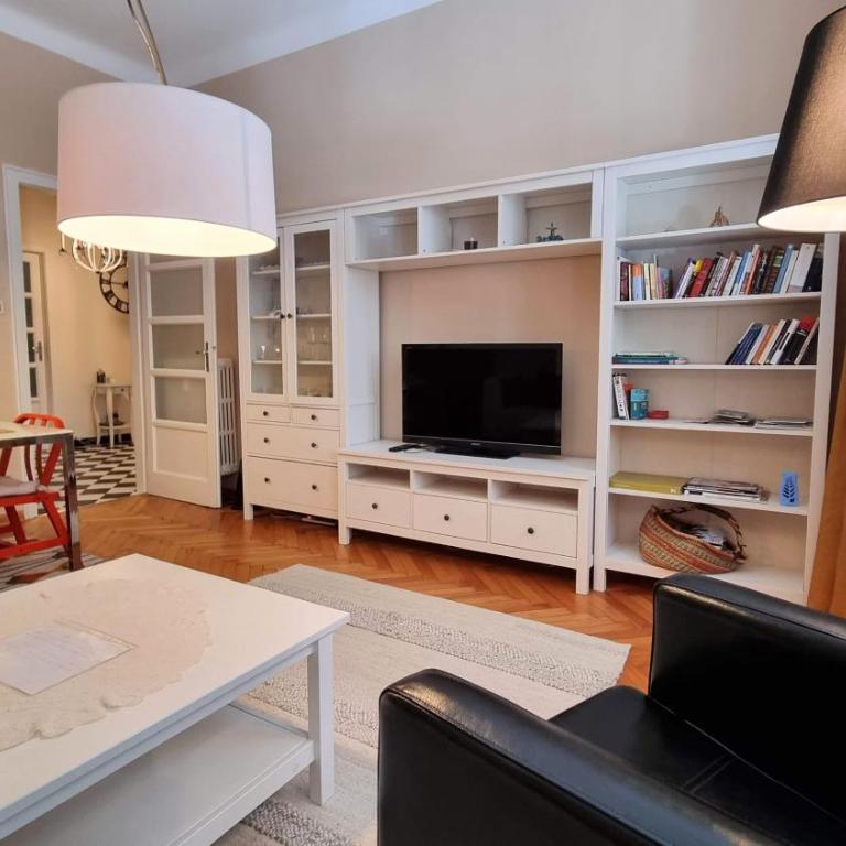 Via Gatteri 60 - Appartamento con 1 Camera da Letto - 22