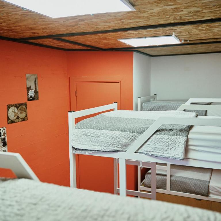 LOFT HOSTAL Group - Cama en habitación compartida mixta de 6 camas - 9