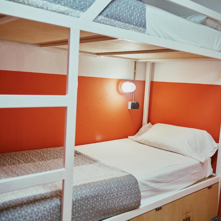 LOFT HOSTAL Group - Cama en habitación compartida mixta de 6 camas - 14