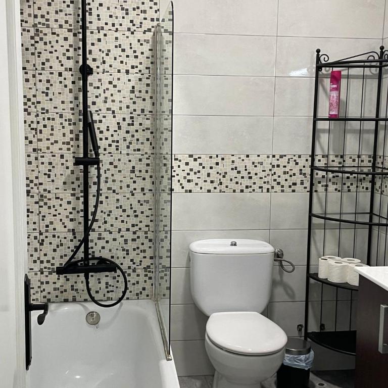 Centro de Gijón con acceso domotizado y buenos acabados - Apartamento de 3 dormitorios - 10