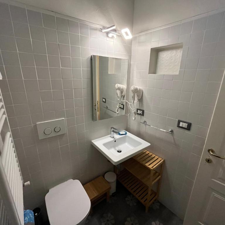 Residenza D'Epoca Historia Luxury Boutique - Camera Matrimoniale con Bagno Privato Esterno - 9