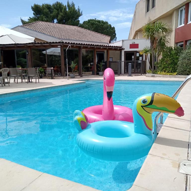 ibis Avignon Sud - Chambre Standard avec Un Lit Double & Un Canapé-Lit - 9