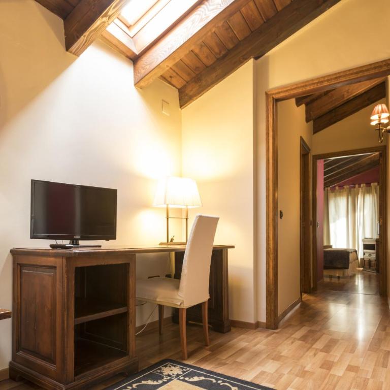 Hotel Casa Cornel - Suite Junior - 13