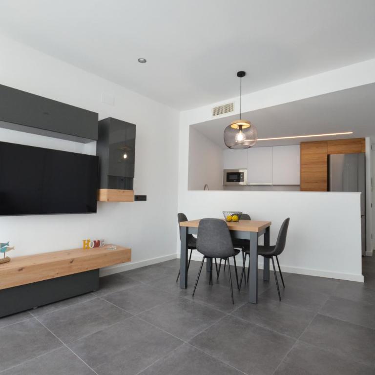 Suites Port Cambrils - Two-Bedroom Apartment - 1