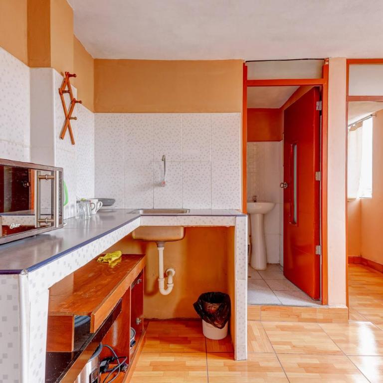 402 Comfy Apt WiFi kitchen SmartTV Central at Callao - One-Bedroom Apartment - 26