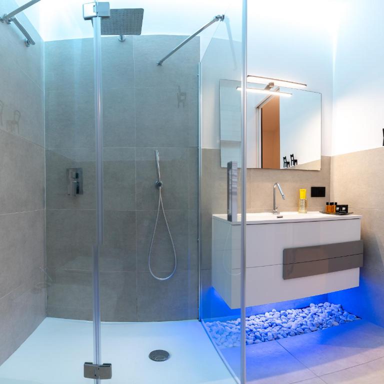 Nuar suite&spa - Camera Matrimoniale con Vasca Idromassaggio - 8