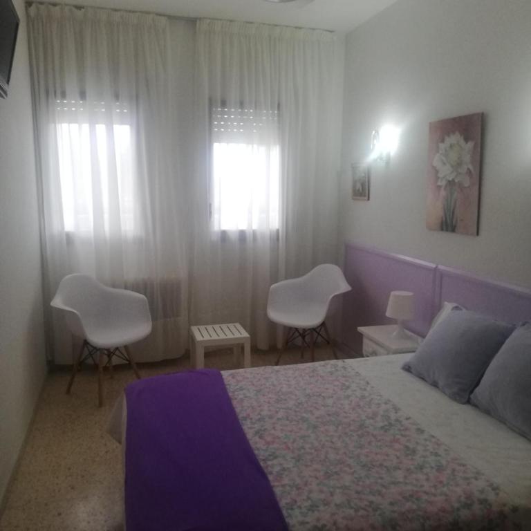 Hostal Los Pinares - Habitación Doble - 1 o 2 camas - 8