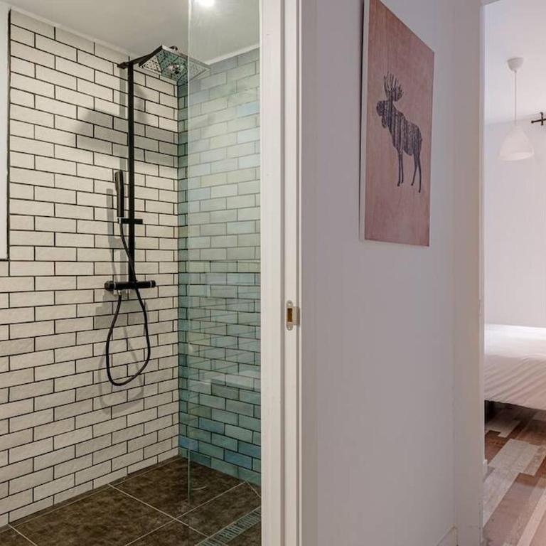 Housing Alvarez by SharingCo - Two-Bedroom Apartment - 18