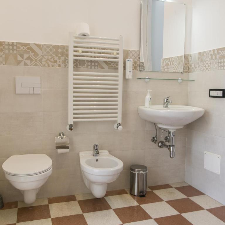 Palazzo Italia Apartments - Double or Twin Room - 7