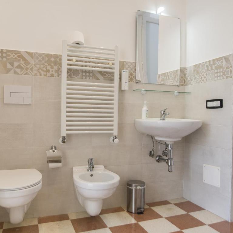 Palazzo Italia Apartments - Double or Twin Room - 17