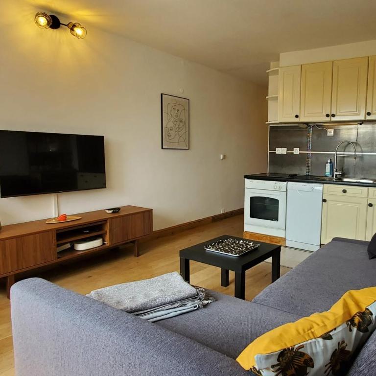 Modern T2 near train station with swimming pool - Apartment - 4